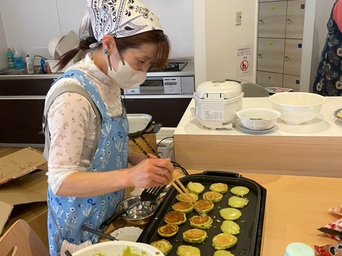 副菜は旬のタケノコと鶏肉の土佐煮、デザートは手作りの抹茶どら焼きを☺の画像２