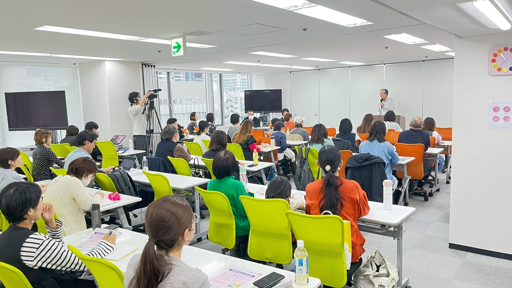 【第一部】親野先生による講演会の画像１