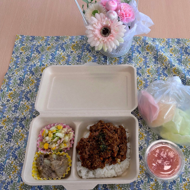 今月のテーマはカレーの画像１