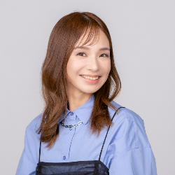 上村マリ